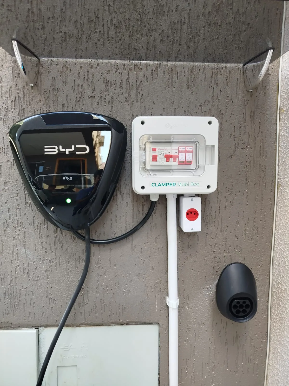 Wallbox BYD com proteção Clamper